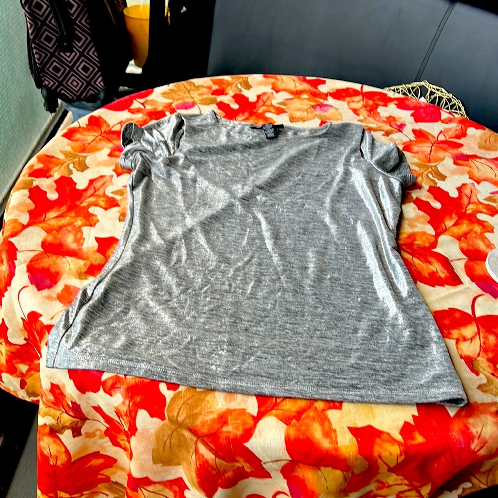 SILVER TEE